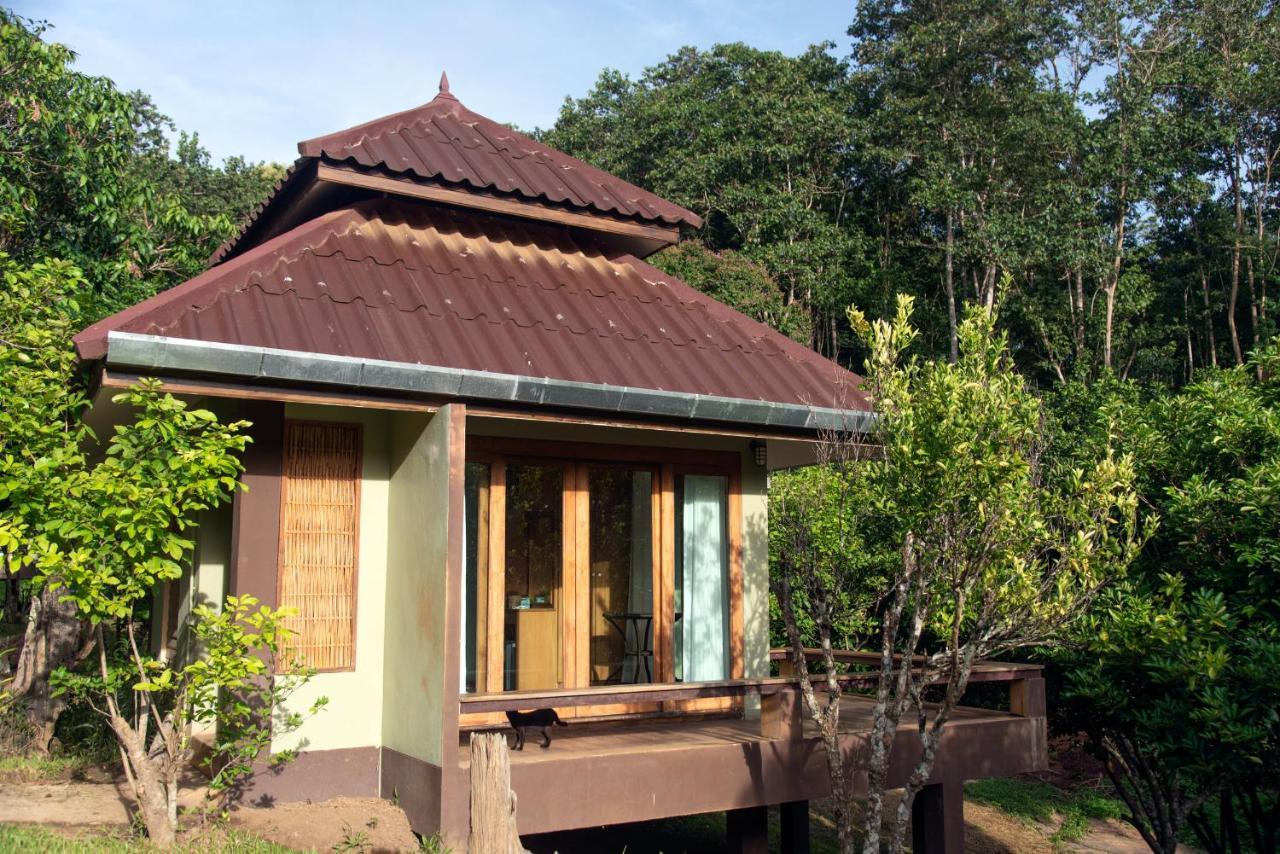 Tawan Riverside Mae Wang Exterior photo