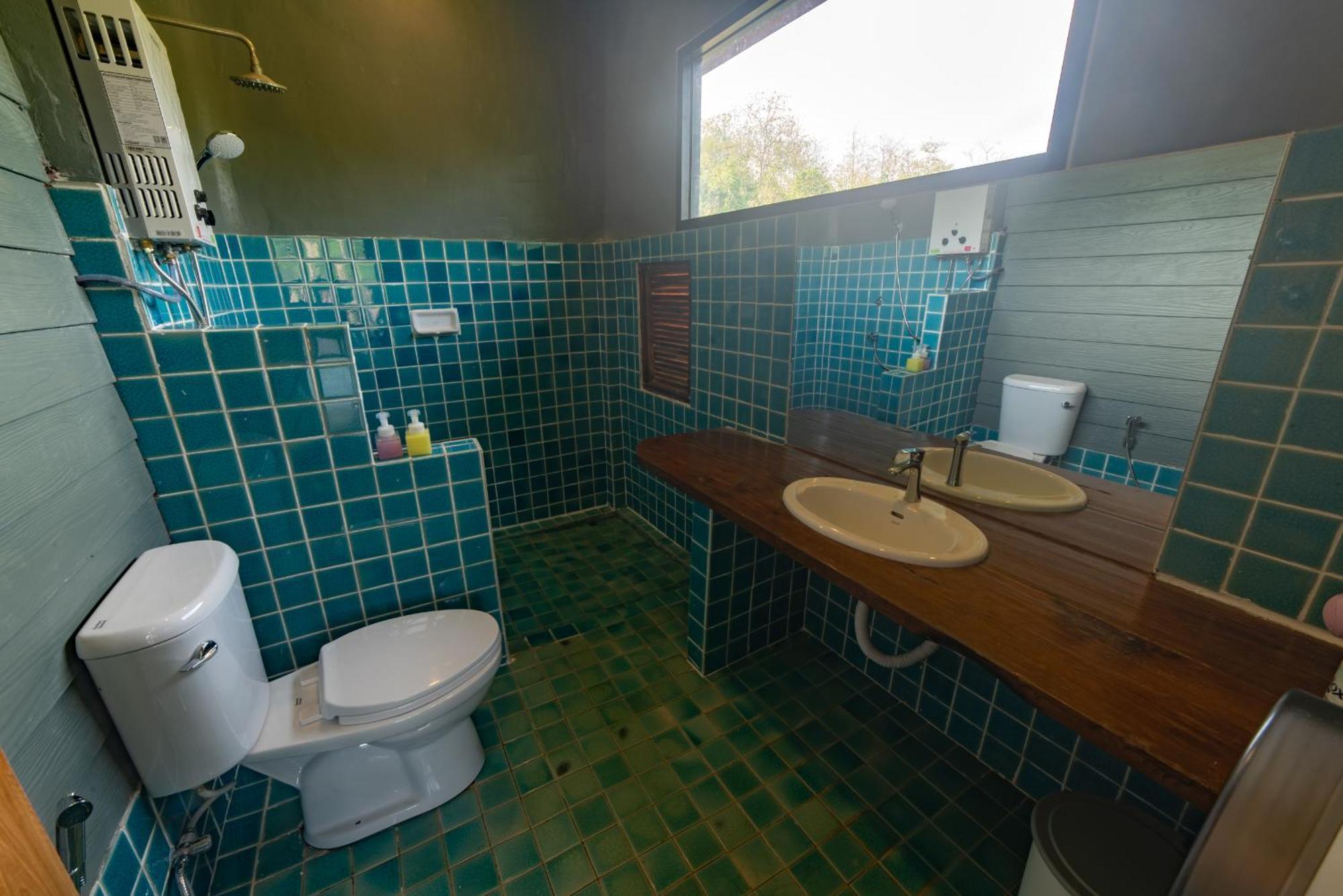 Tawan Riverside Mae Wang Room photo